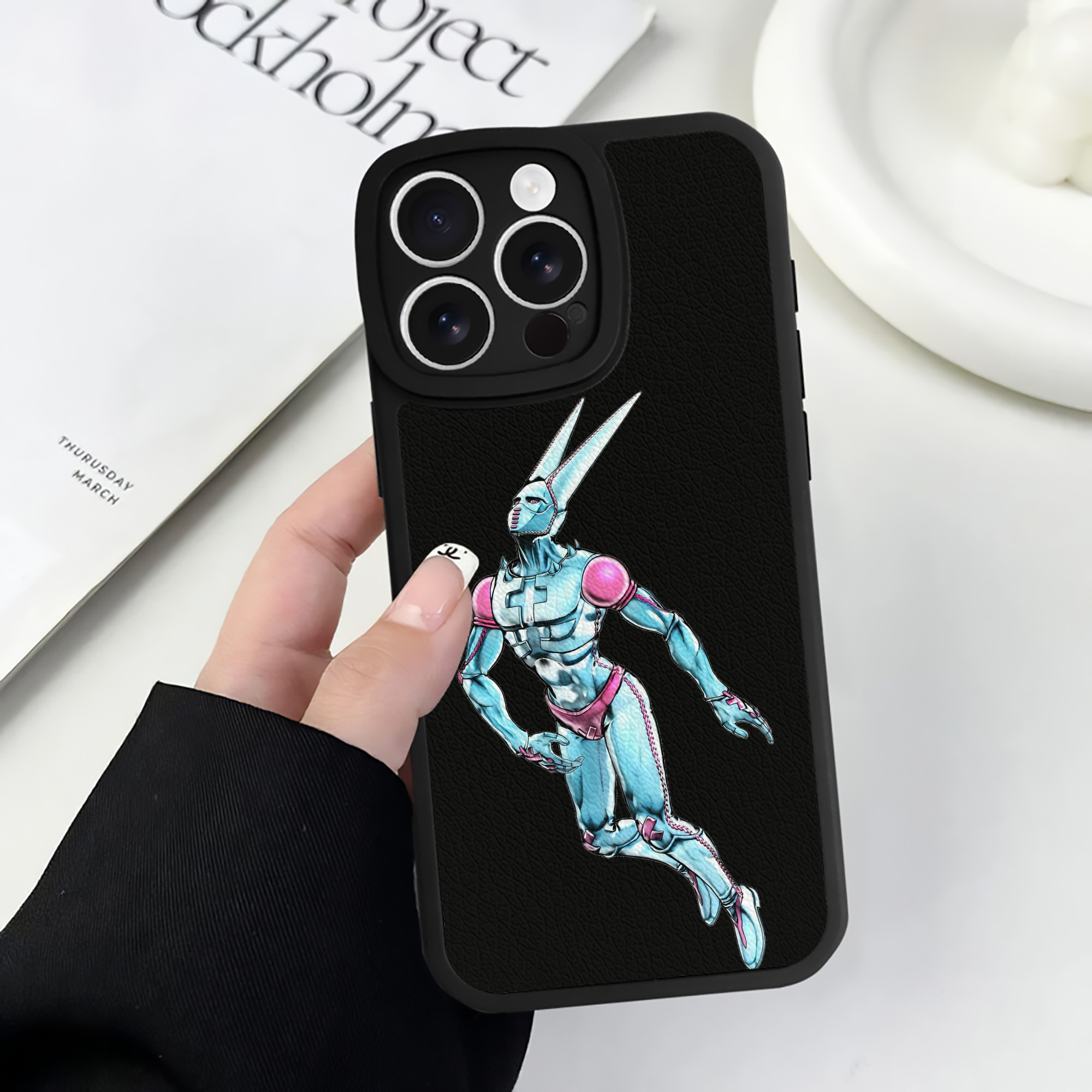 （画像用） ジョジョの奇妙な冒険 JoJo's Bizarre Adventure 【iPhone 16シリーズ対応】シリコンスマホケース（レザー調） 材質：シリコン